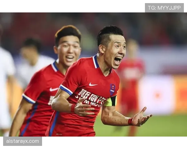 克鲁伊夫战术智慧再启新篇：重塑足球理念引领未来发展方向